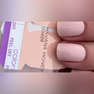 Color Street 𝐇𝐀𝐕𝐀𝐍𝐀 𝐇𝐎𝐍𝐄𝐘 (retired)